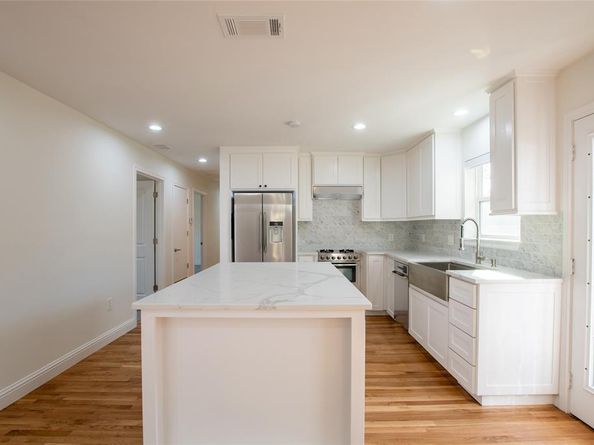 2220  Housley Drive , Dallas Texas 75228