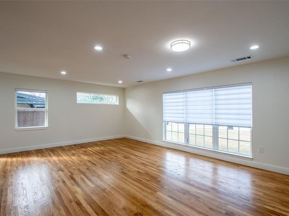 2220  Housley Drive , Dallas Texas 75228