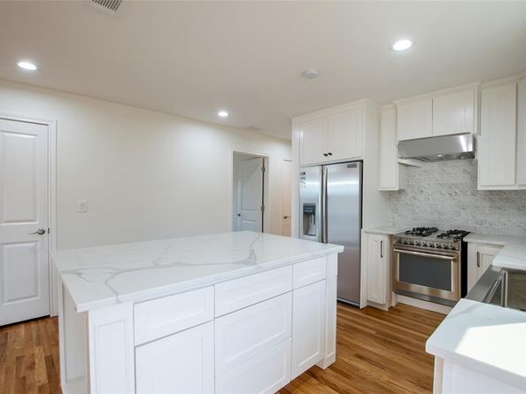 2220  Housley Drive , Dallas Texas 75228