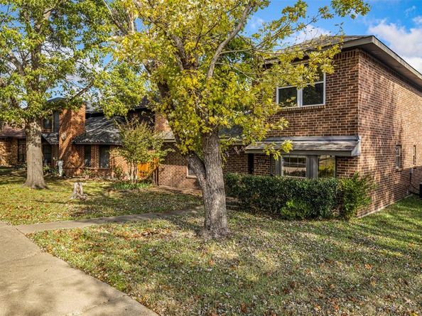 4010  David Drive , Rowlett Texas 75088