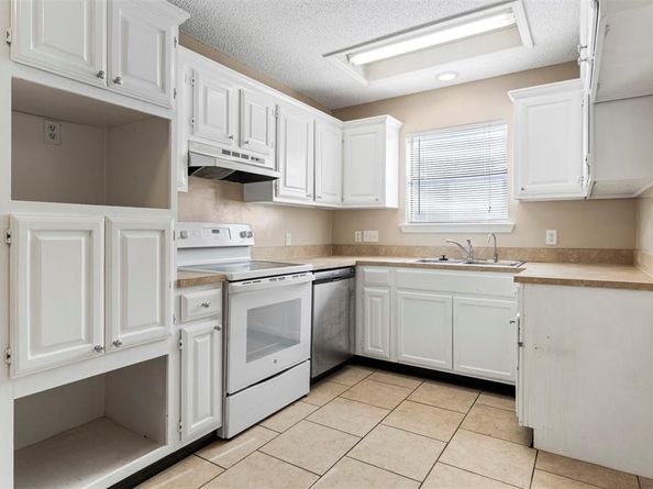 4010  David Drive , Rowlett Texas 75088