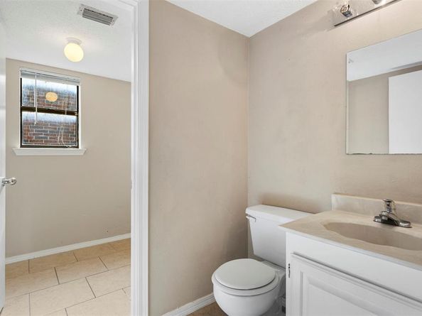 4010  David Drive , Rowlett Texas 75088