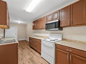 1016 E Arlington Avenue , Fort Worth Texas 76104