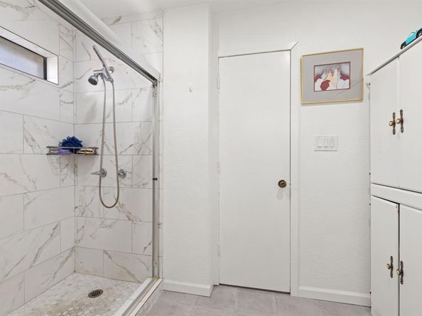 1519  Shannon Place , Carrollton Texas 75006