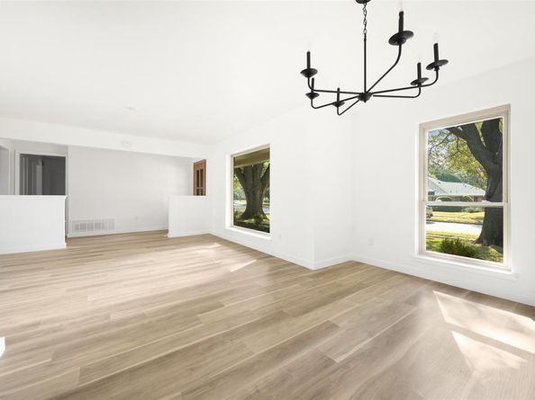 1911  Drew Lane , Richardson Texas 75082