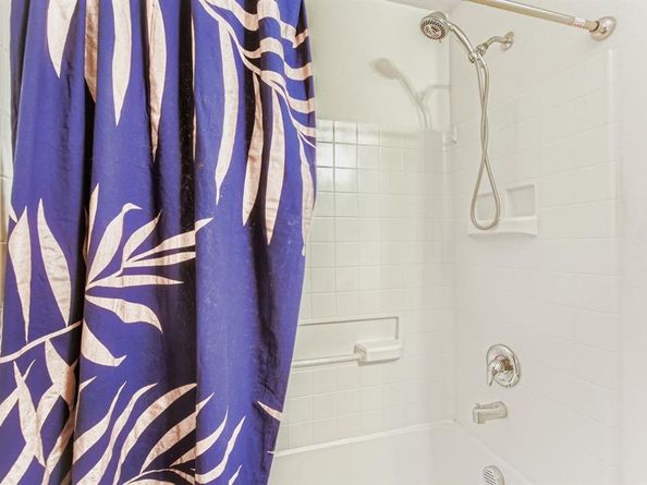 9238  Summerlee Street , Dallas Texas 75227