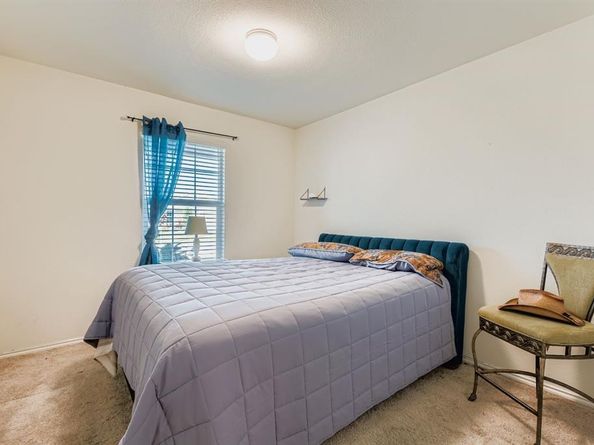 9238  Summerlee Street , Dallas Texas 75227