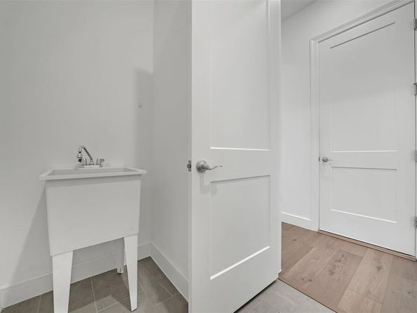 4729  Brockwell Drive , Carrollton Texas 75010