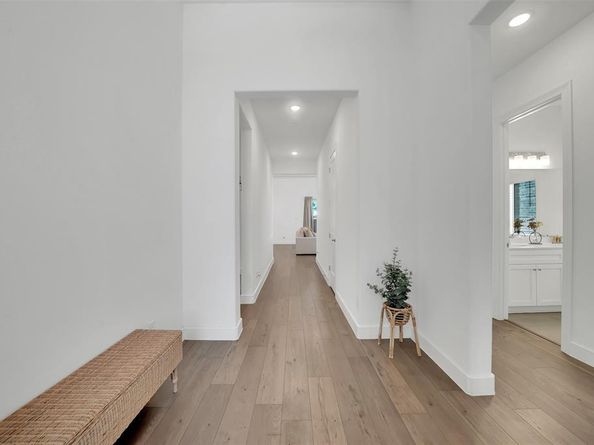 4729  Brockwell Drive , Carrollton Texas 75010