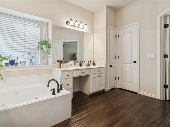 1602  Crown Point Road , McKinney Texas 75072