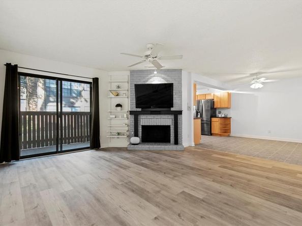 15221  Berry Trail  709, Dallas Texas 75248