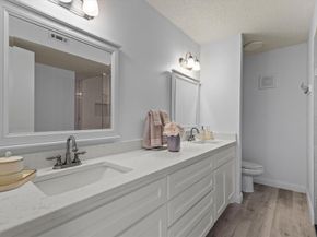 15221  Berry Trail  709, Dallas Texas 75248