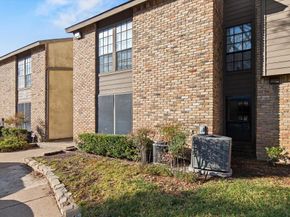 15221  Berry Trail  709, Dallas Texas 75248