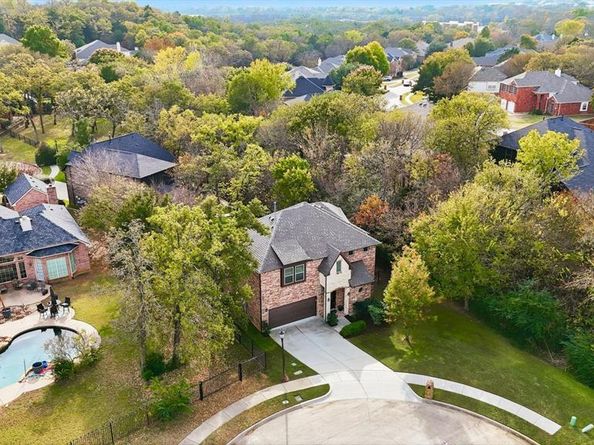 1300  Shards Court , Corinth Texas 76210