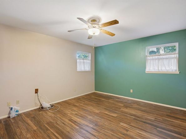 2637  Locksley Chase Drive , Irving Texas 75061