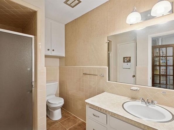 2637  Locksley Chase Drive , Irving Texas 75061