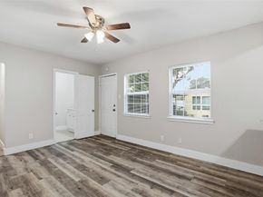 227 S Hampton Road , Dallas Texas 75208