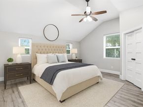 227 S Hampton Road , Dallas Texas 75208