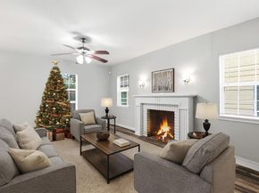 227 S Hampton Road , Dallas Texas 75208