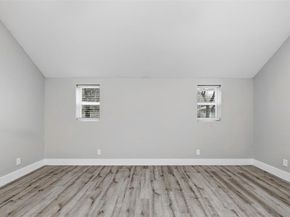 227 S Hampton Road , Dallas Texas 75208