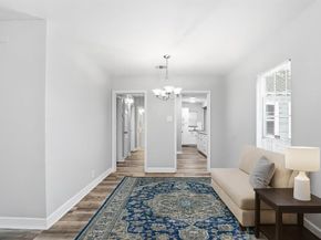 227 S Hampton Road , Dallas Texas 75208