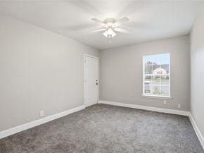 227 S Hampton Road , Dallas Texas 75208