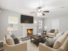 227 S Hampton Road , Dallas Texas 75208