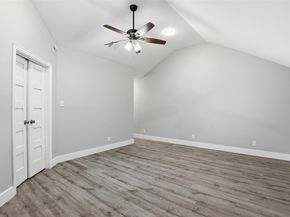 227 S Hampton Road , Dallas Texas 75208