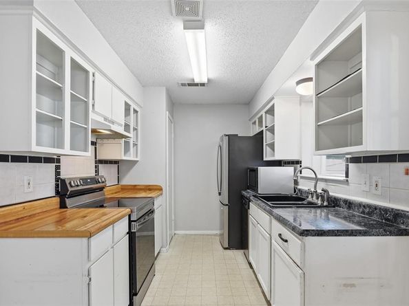 521  Greencove Drive , Garland Texas 75040