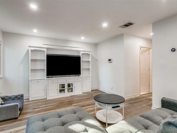 1434  Thistlewood Lane , Grapevine Texas 76051