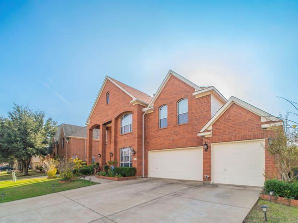 2335  Shackleford Trail , Grand Prairie Texas 75052