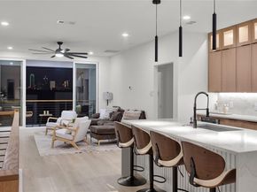 1312  Compton Street , Dallas Texas 75203