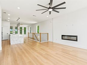 1312  Compton Street , Dallas Texas 75203