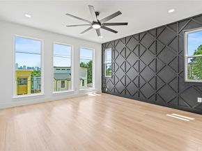 1312  Compton Street , Dallas Texas 75203