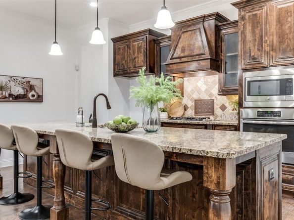 3004  Zenia Drive , Dallas Texas 75204