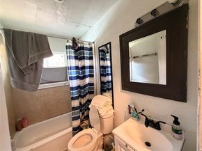 2016  Daniel Street , Fort Worth Texas 76104