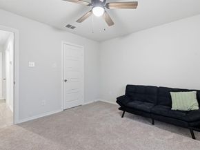 437  Falcon Way , Azle Texas 76020