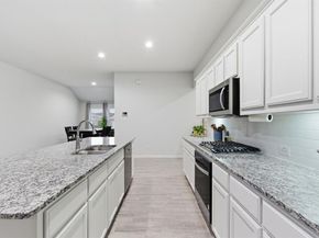 437  Falcon Way , Azle Texas 76020