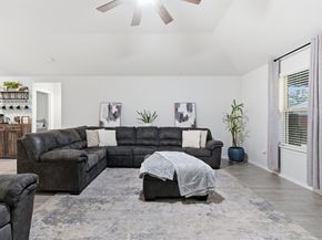 437  Falcon Way , Azle Texas 76020