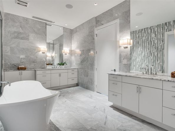 2300  Wolf Street  10D, Dallas Texas 75201