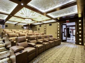 2300  Wolf Street  10D, Dallas Texas 75201