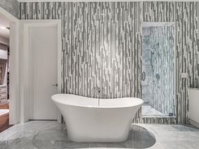 2300  Wolf Street  10D, Dallas Texas 75201