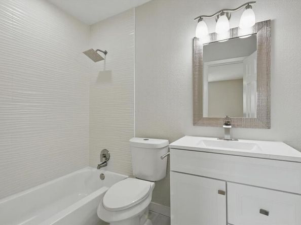 11382  Rupley Lane , Dallas Texas 75218