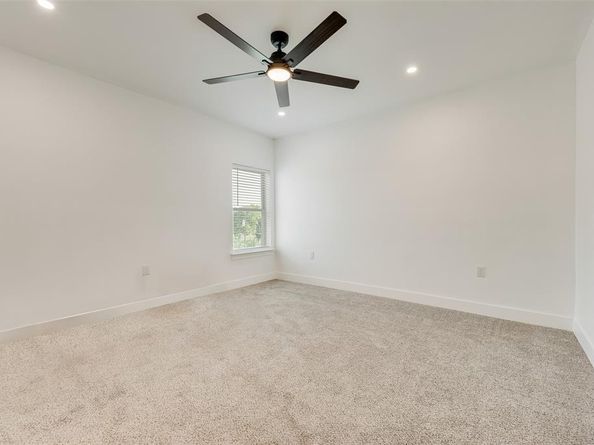 1206  Vermont Avenue , Dallas Texas 75216