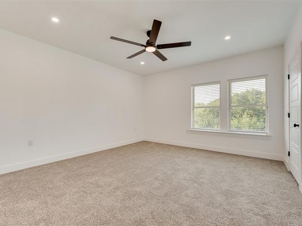 1206  Vermont Avenue , Dallas Texas 75216