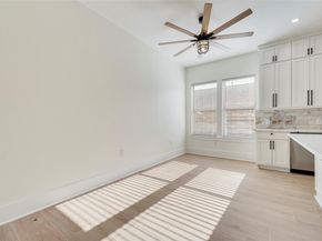 1206  Vermont Avenue , Dallas Texas 75216