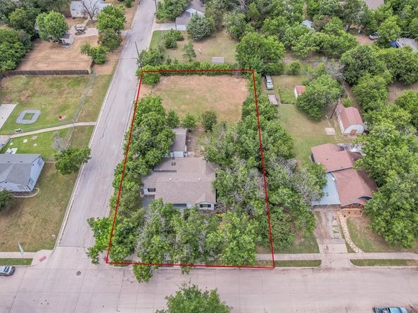 5801  Dana Drive , Haltom City Texas 76117