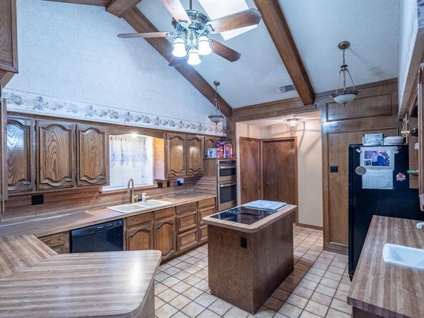 1204 W Pleasant Run Road , DeSoto Texas 75115