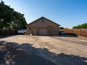 1204 W Pleasant Run Road , DeSoto Texas 75115