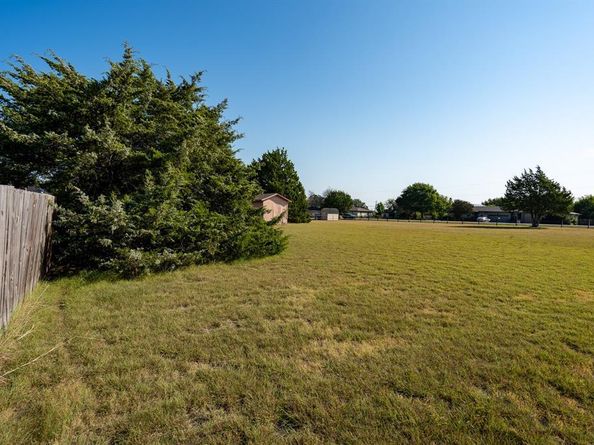 1204 W Pleasant Run Road , DeSoto Texas 75115